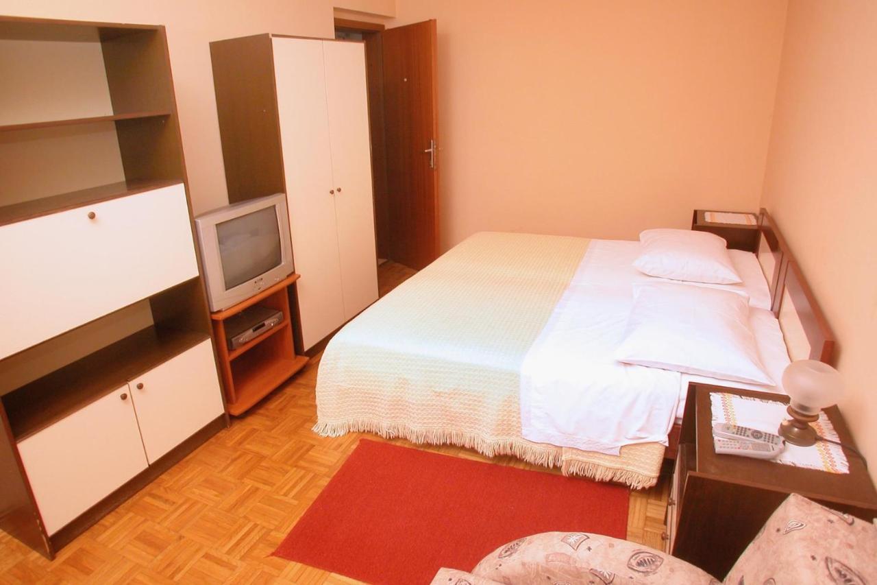 Gorgeous Apartment In Pula With House Sea View Ngoại thất bức ảnh
